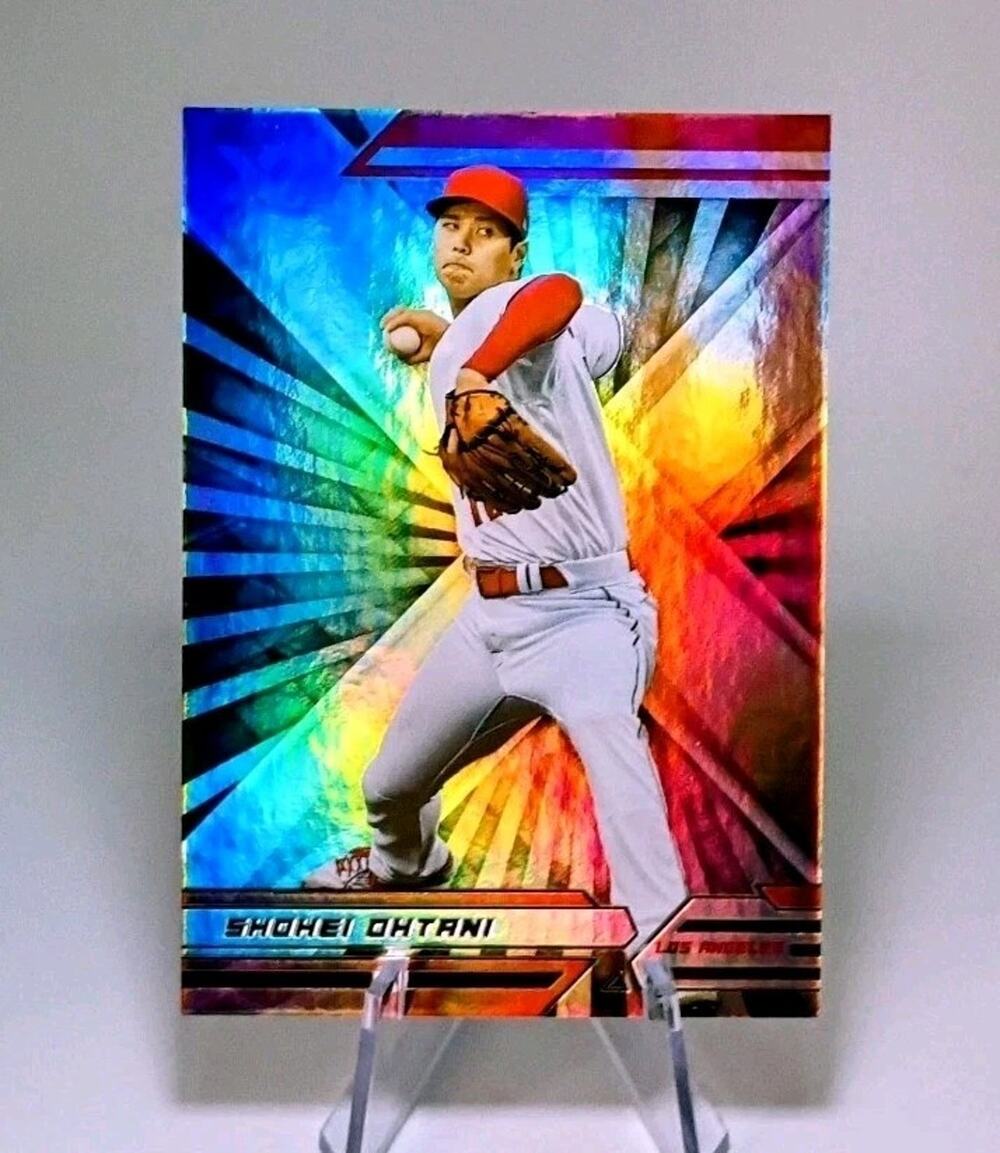 Shohei Ohtani #18 Panini Chronicles XR REFRACTOR 2022 Los Angeles Angels